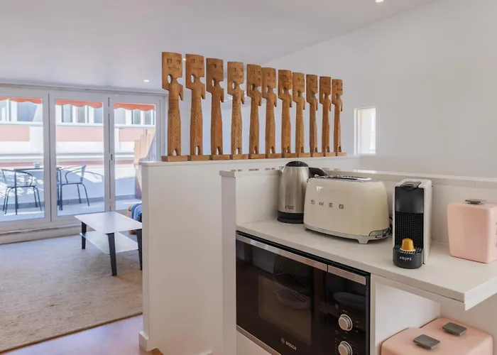 Appartamento 1bdr With Ac And Terrace By Lovelystay Lisbona