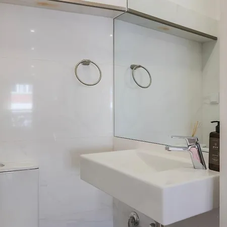 1bdr With Ac And Terrace By Lovelystay * Lisbon