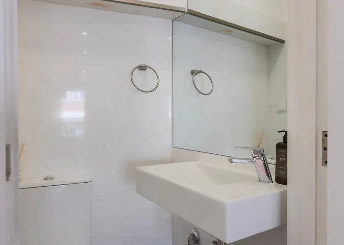 1bdr With Ac And Terrace By Lovelystay * Lisboa
