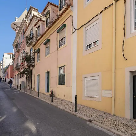 شقة 1bdr With Ac And Terrace By Lovelystay