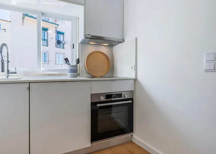 1bdr With Ac And Terrace By Lovelystay *
