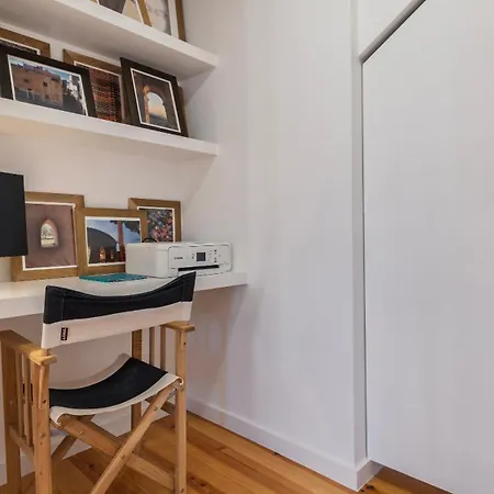 Apartment 1bdr With Ac And Terrace By Lovelystay *
